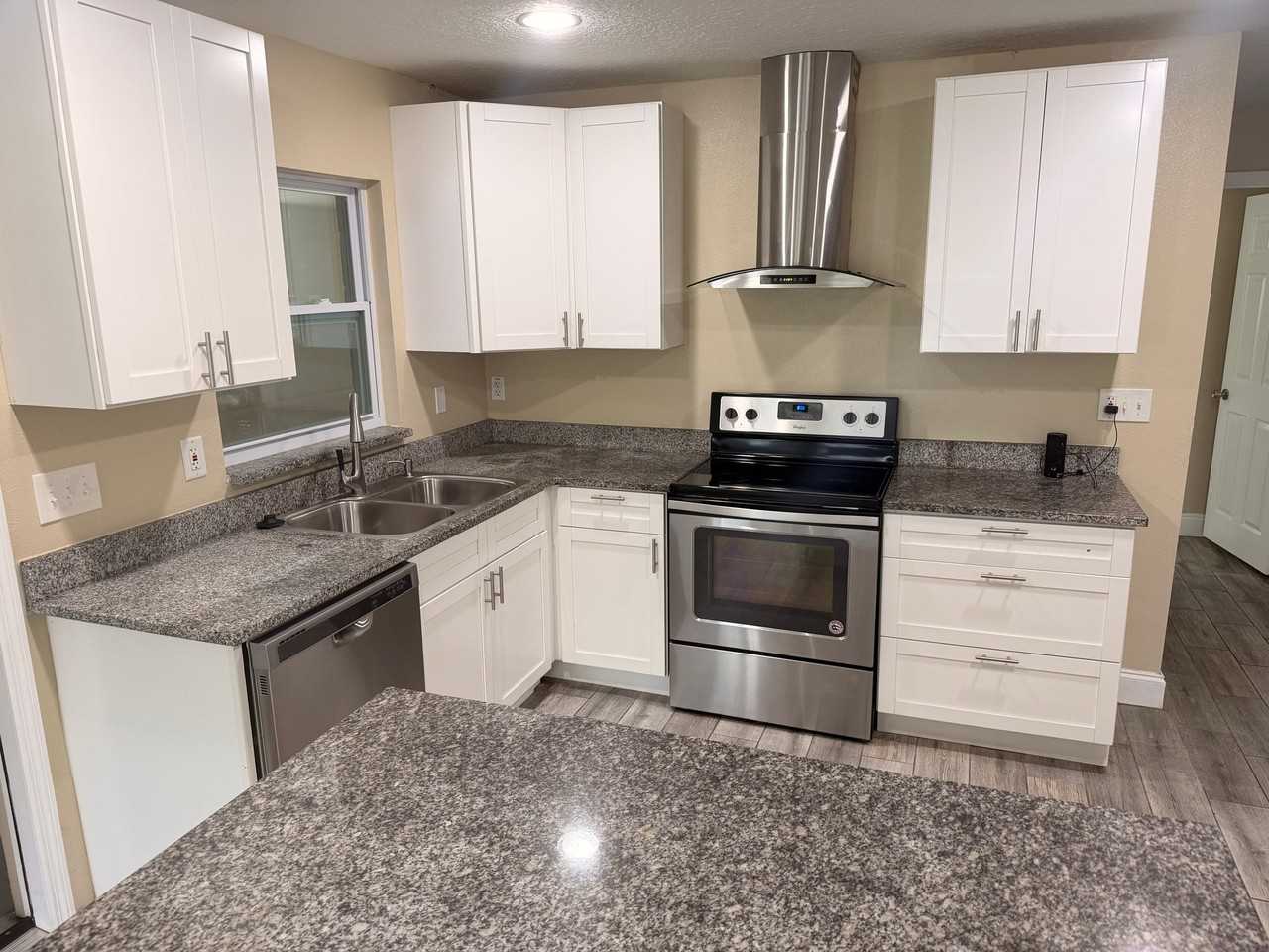 6760 Pot O Gold Ln - Photo 5 of 15