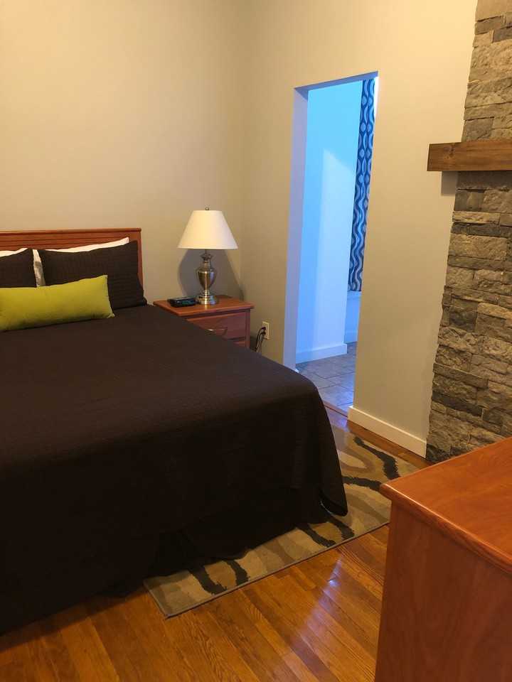 35 E Market St #101 - Photo 4 of 6