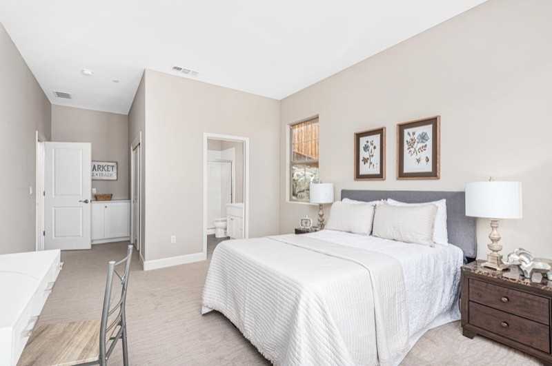 1426 Cottlestone Ct - Photo 3 of 4