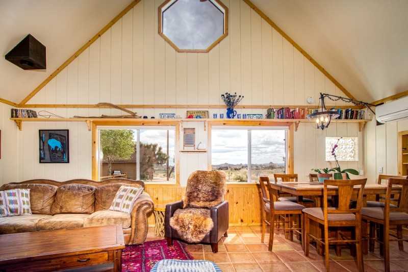 5031 Tom Mix Rd - Photo 7 of 42