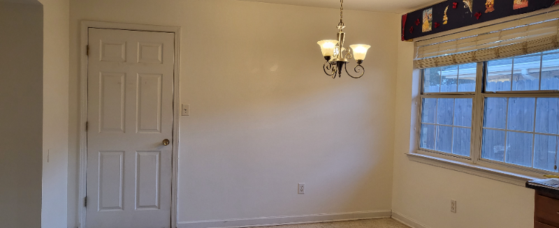 137 18th St - Photo 4 of 32