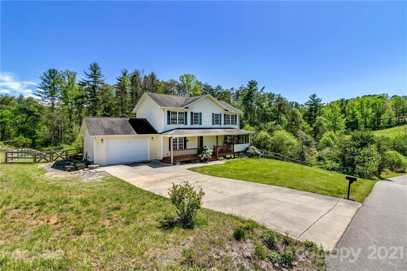 21 Locust Meadow Ln - Photo 2 of 42