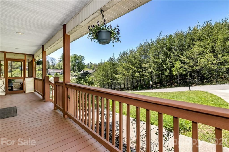 21 Locust Meadow Ln - Photo 4 of 42