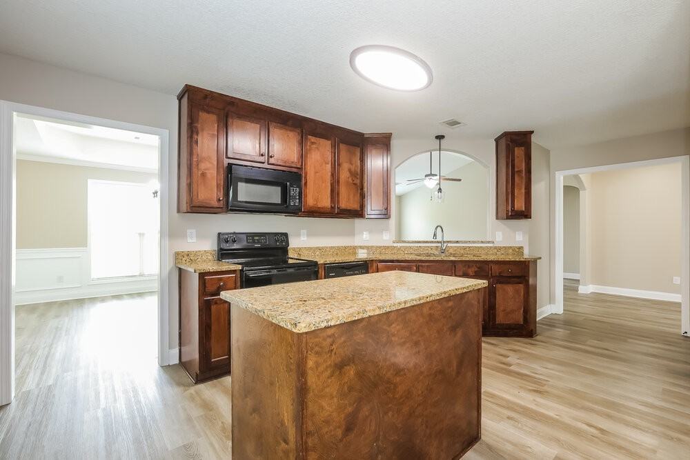 1446 Dillard Heights Dr - Photo 7 of 16