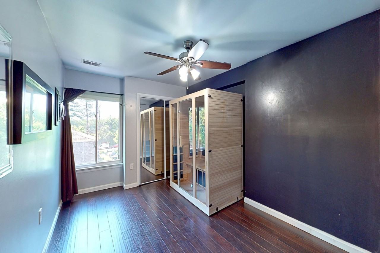 4912 Herkimer St - Photo 5 of 20