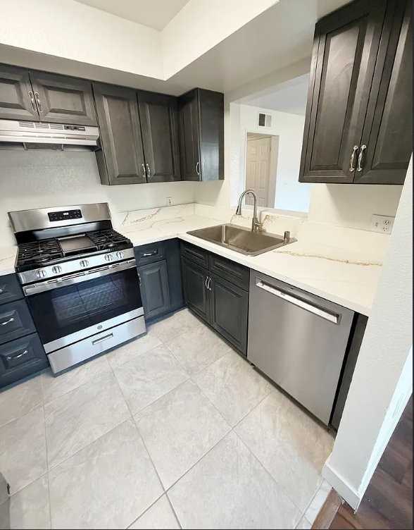 3119 Foothill Blvd #4 - Photo 2 of 42