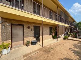 featured image of 3103 E Price St