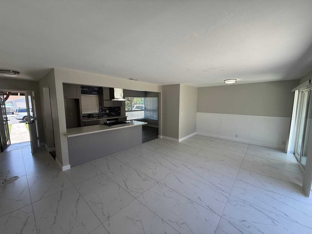 11092 Dallas Dr - Photo 4 of 20