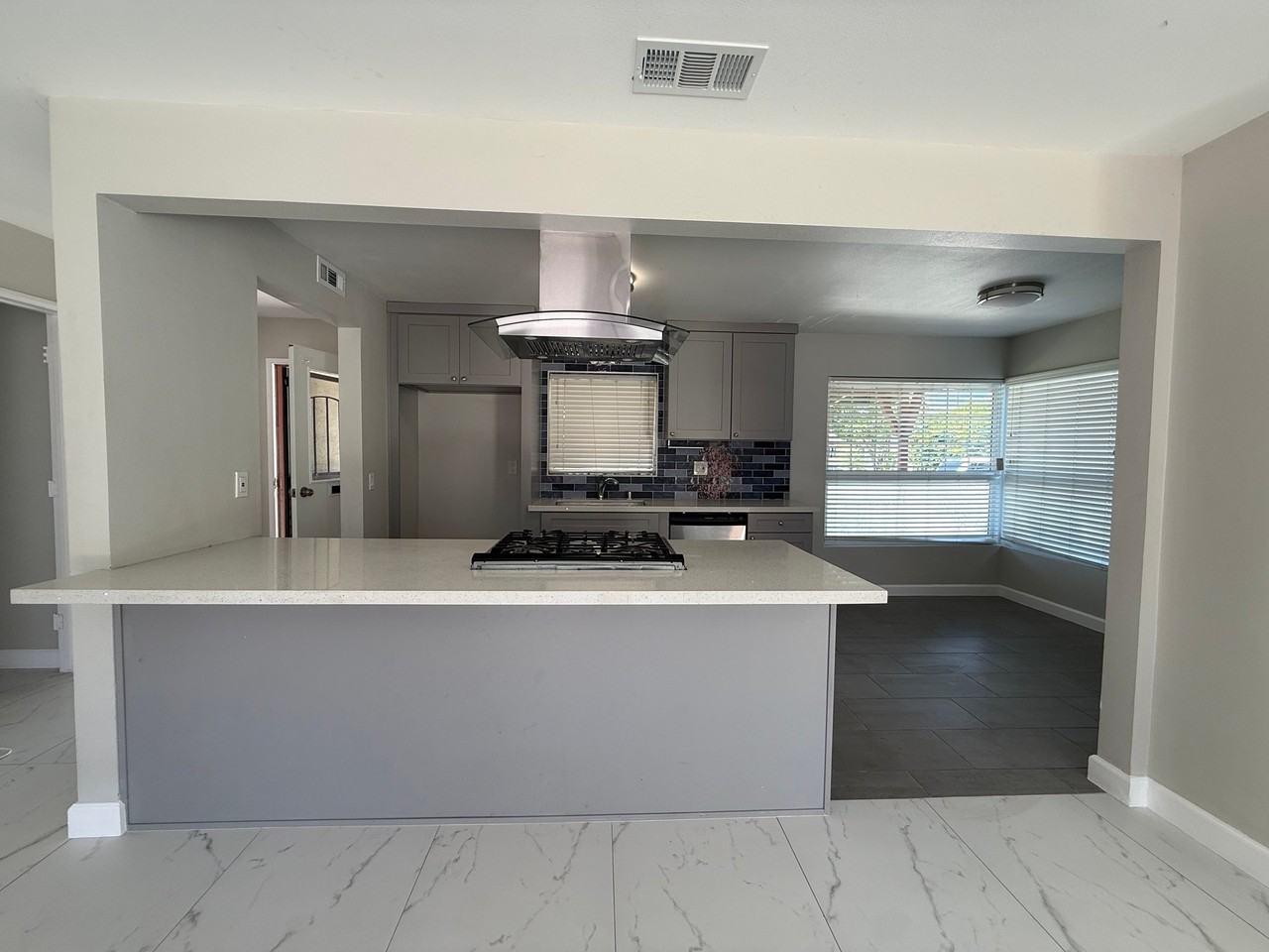 11092 Dallas Dr - Photo 6 of 20