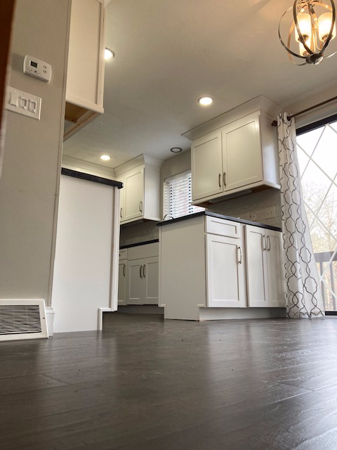 16 Rollins Ct - Photo 4 of 23