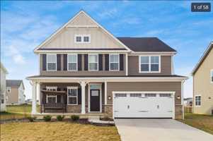 featured image of 951 Blackmore Dr