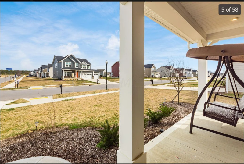 951 Blackmore Dr - Photo 4 of 41