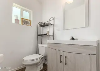 2019 E Silver St #R - Photo 3 of 12