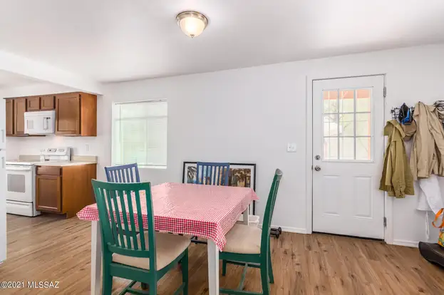 2019 E Silver St #R - Photo 7 of 12