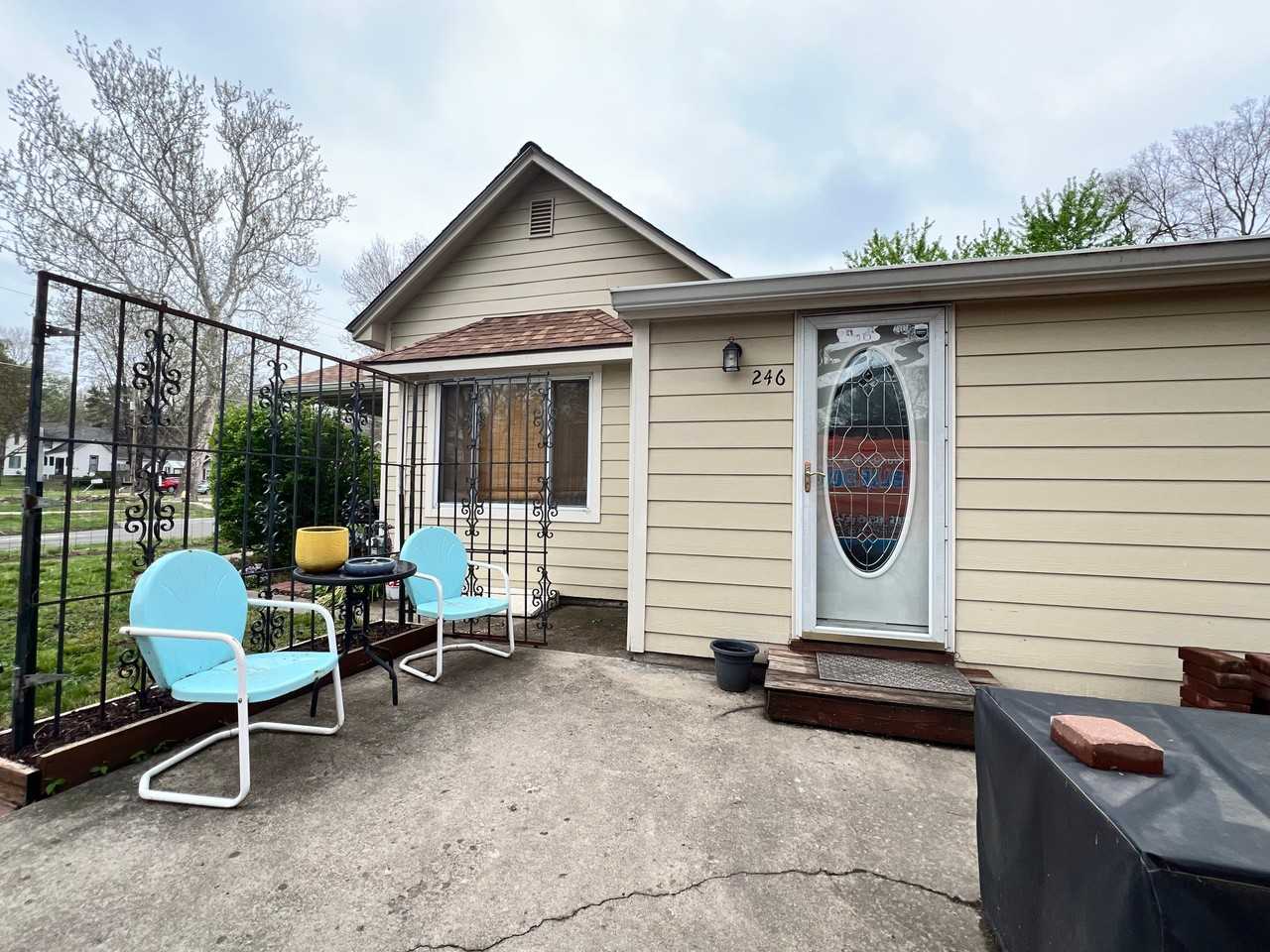 246 N 8th St - Photo 5 of 11