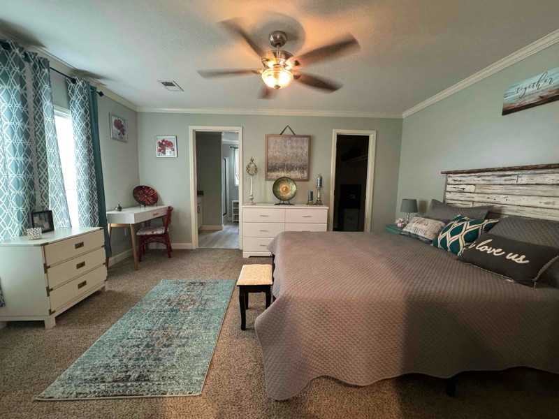 17091 Swamp Rd E #901 - Photo 4 of 12