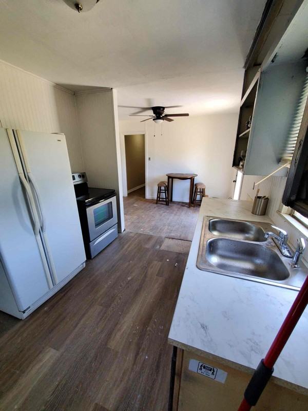 1606 Nw Floyd Ave - Photo 7 of 10