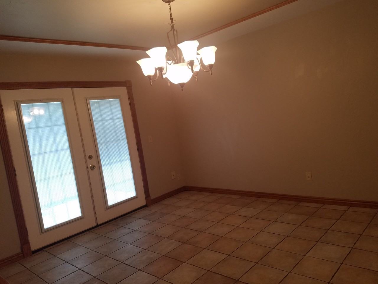 4816 Michael Dr - Photo 3 of 15