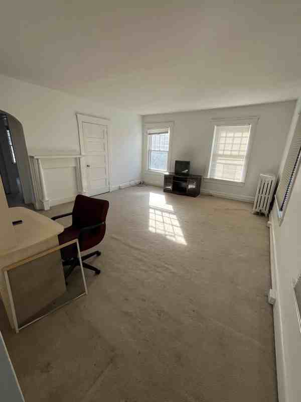 310 Oakley St #2 - Photo 7 of 9