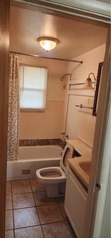 400 E Thrush Ave #A - Photo 5 of 6