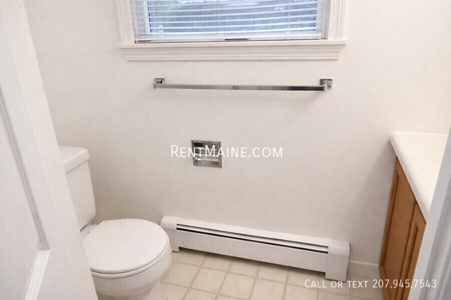 35 Valley View Ln #A - Photo 7 of 18