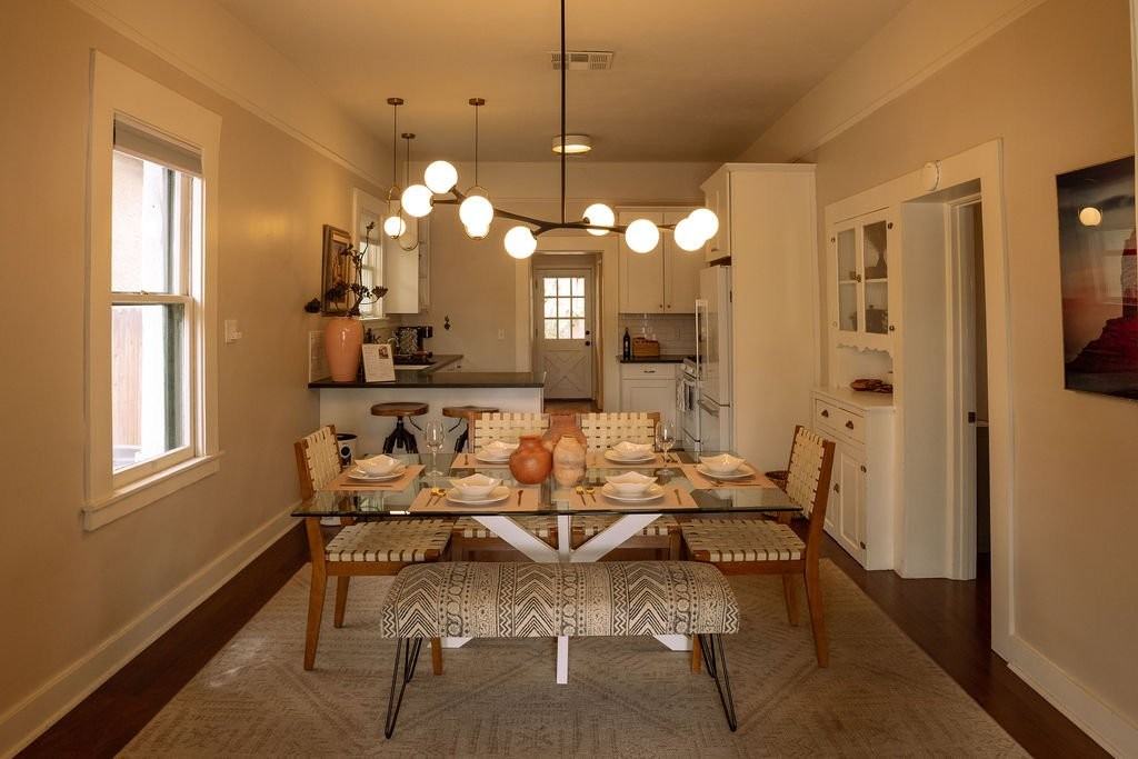 112 E 16th St - Photo 5 of 20