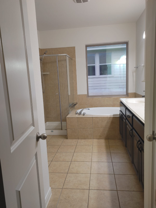 1097 Violet Ln - Photo 6 of 10