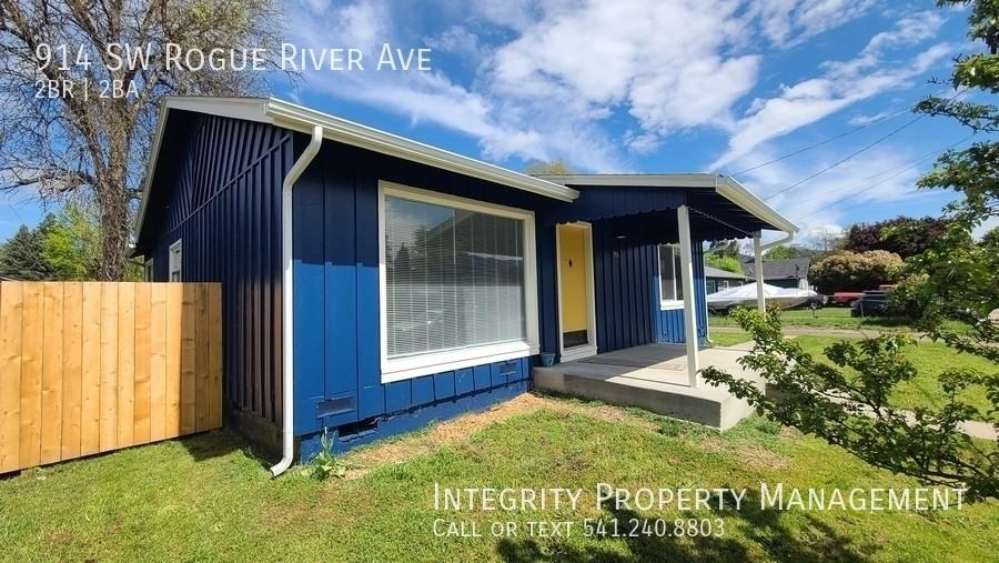 914 Sw Rogue River Ave - Photo 5 of 27