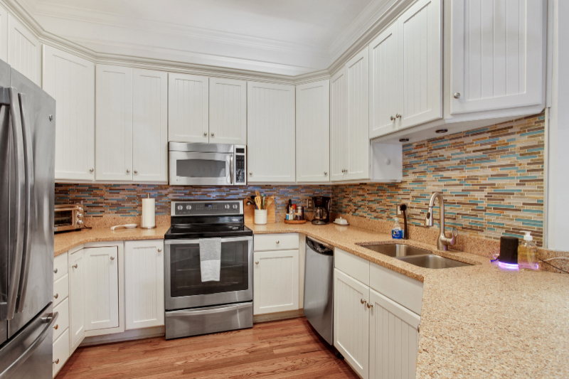 102 W 36th St - Photo 7 of 20