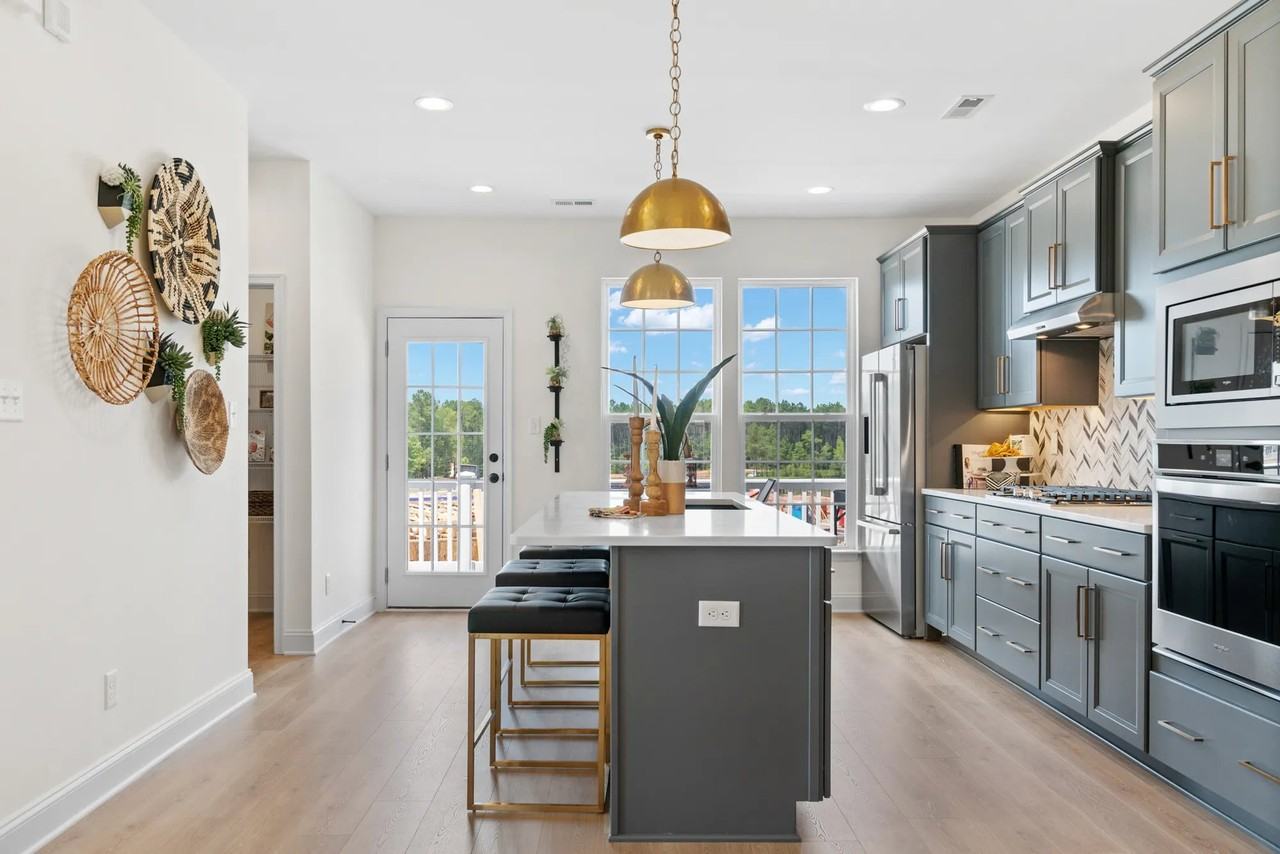 15360 Oasis Sun Aly - Photo 3 of 6