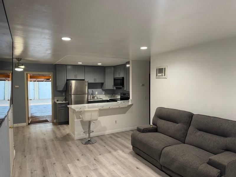 12716 Lakeshore Dr #C - Photo 3 of 11