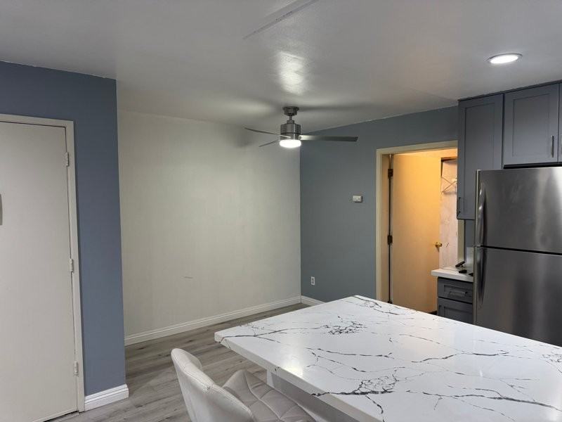 12716 Lakeshore Dr #C - Photo 6 of 11