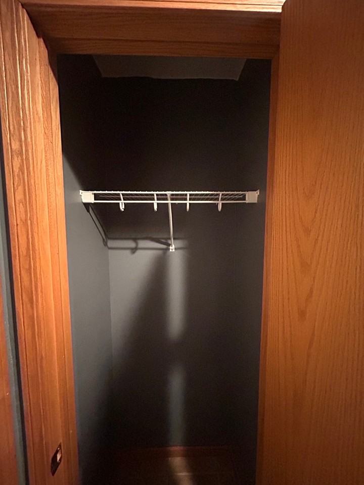 1829 Girard Ave N #B - Photo 7 of 20