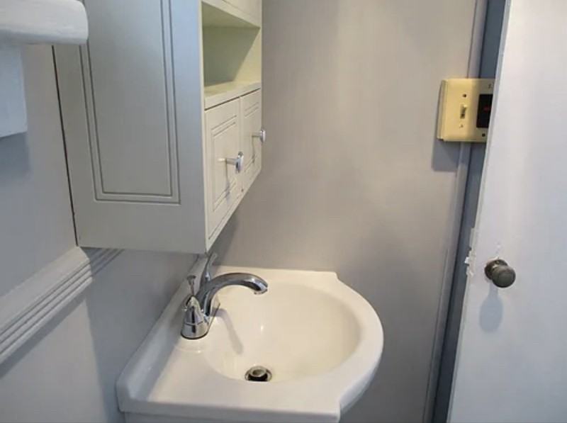 119 Main St #B - Photo 7 of 8