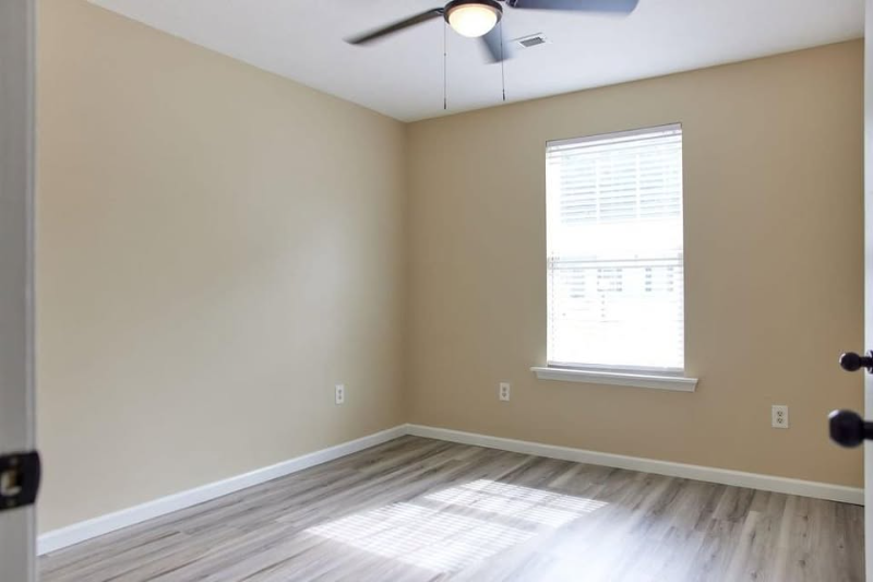 111 Lora Ln #B - Photo 7 of 12