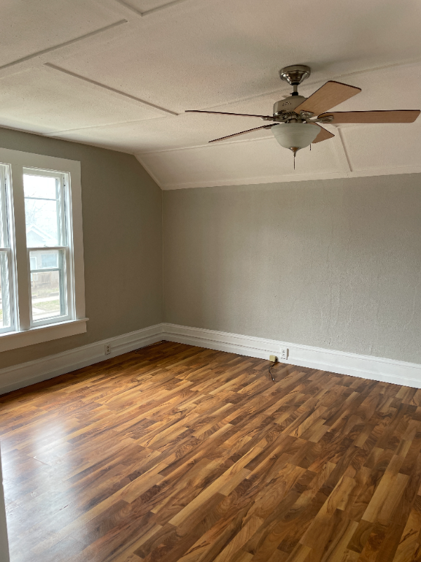 1033 Redfield St #1033 - Photo 2 of 16