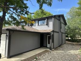 featured image of 1210 Iowa Ave