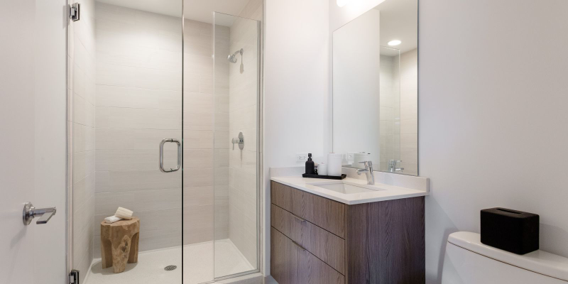 909 W Altgeld St - Photo 4 of 7