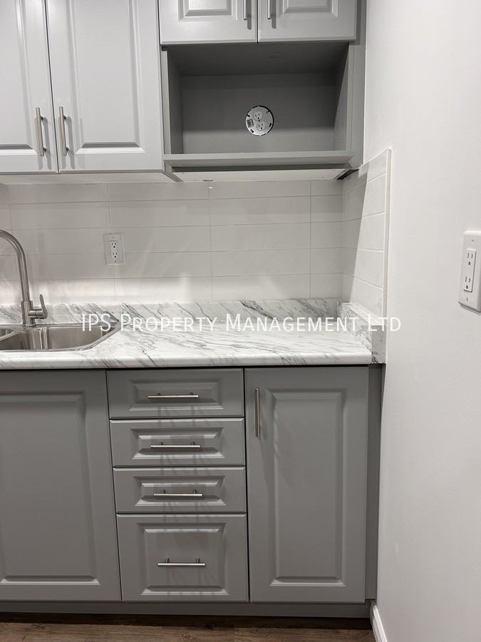 644 Moira St W #3 - Photo 4 of 12