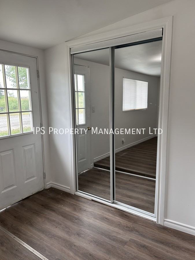 644 Moira St W #3 - Photo 7 of 12