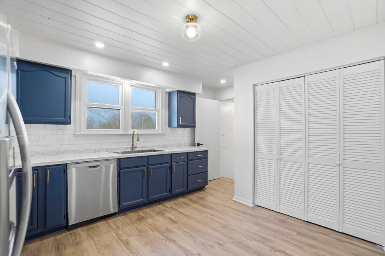 2351 Burden Dr - Photo 4 of 16