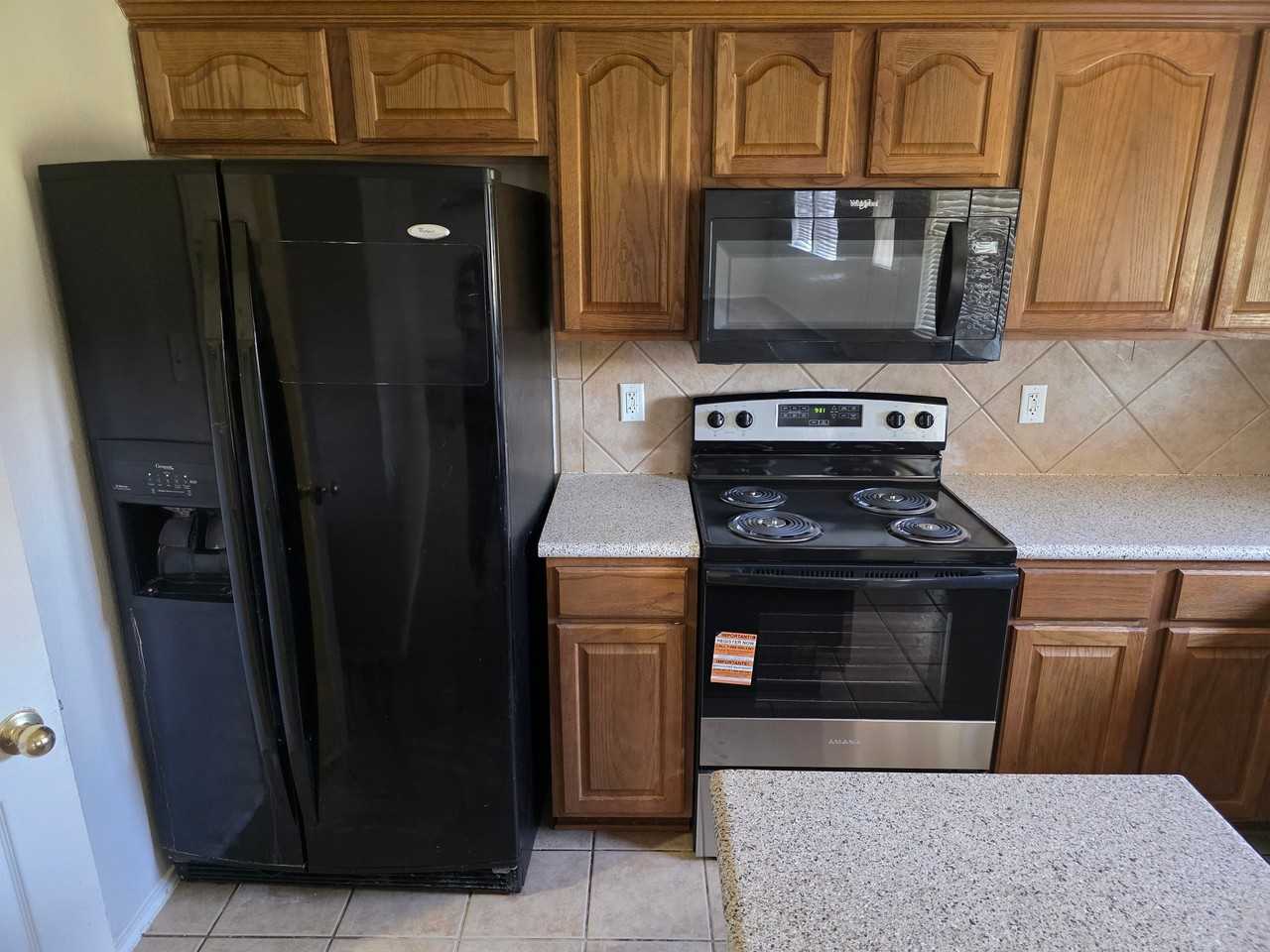 5906 Chuckwagon Cir - Photo 2 of 7