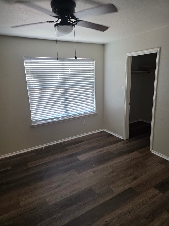 5906 Chuckwagon Cir - Photo 5 of 7