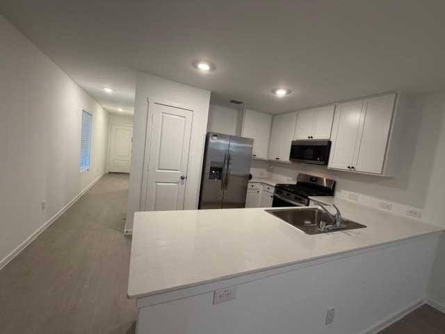 12128 Steeplechase Dr - Photo 5 of 17