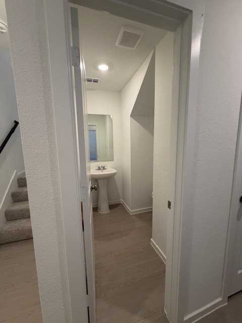 12128 Steeplechase Dr - Photo 7 of 17