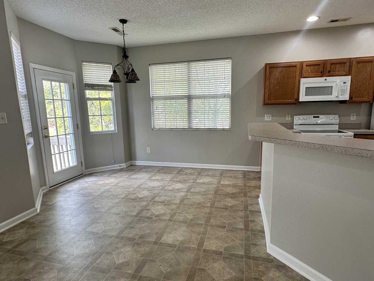 8017 Hill N Dale Dr - Photo 7 of 19