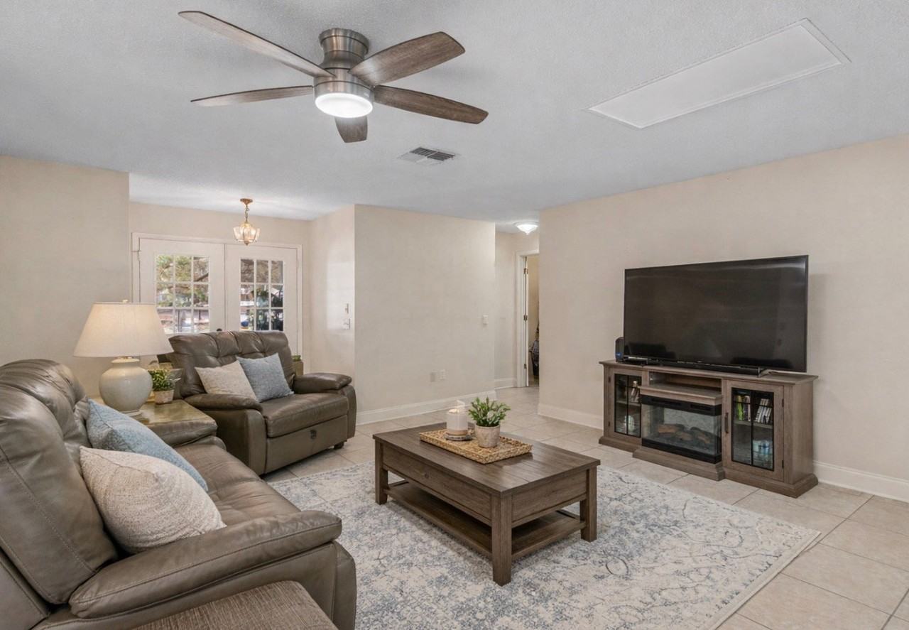 6461 Ocean Pines Ln - Photo 4 of 15