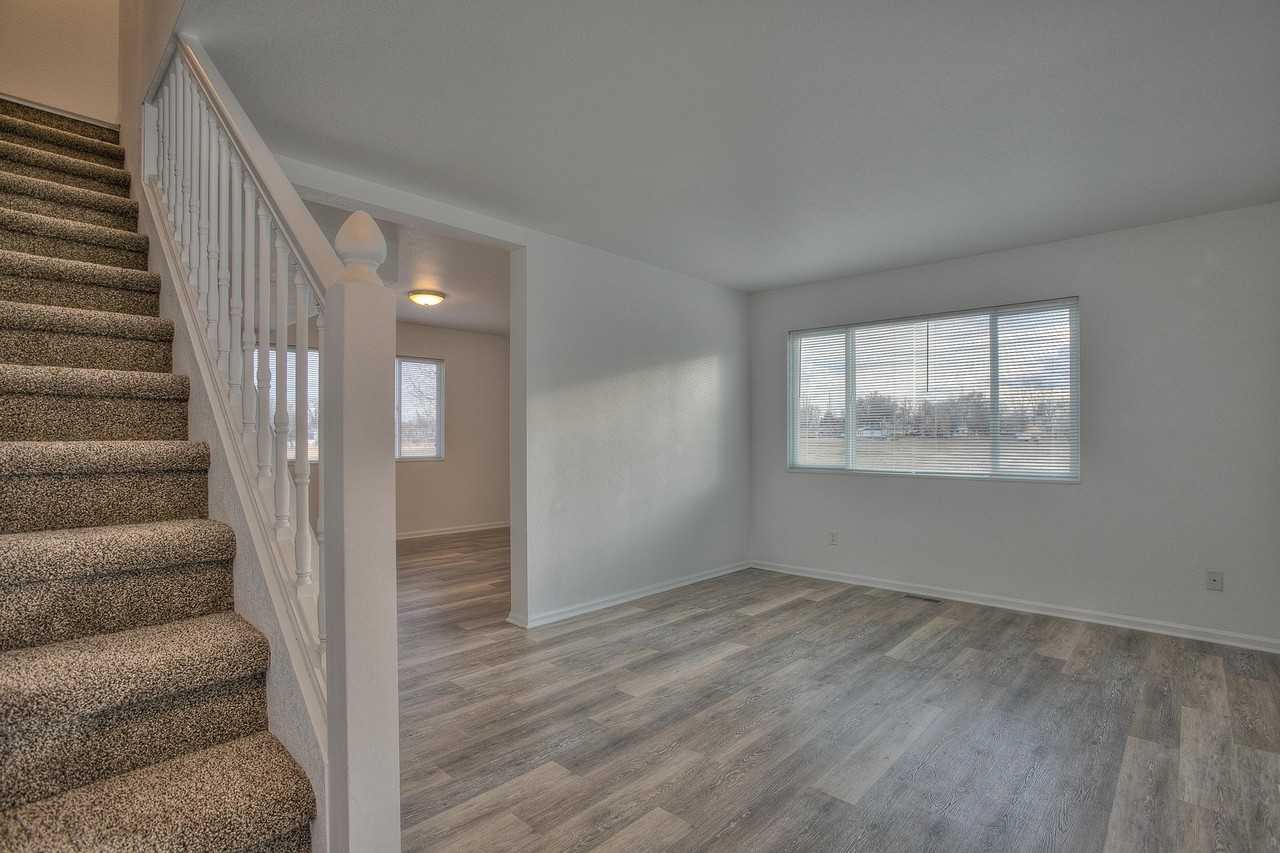 624 26th St Sw - Photo 2 of 20