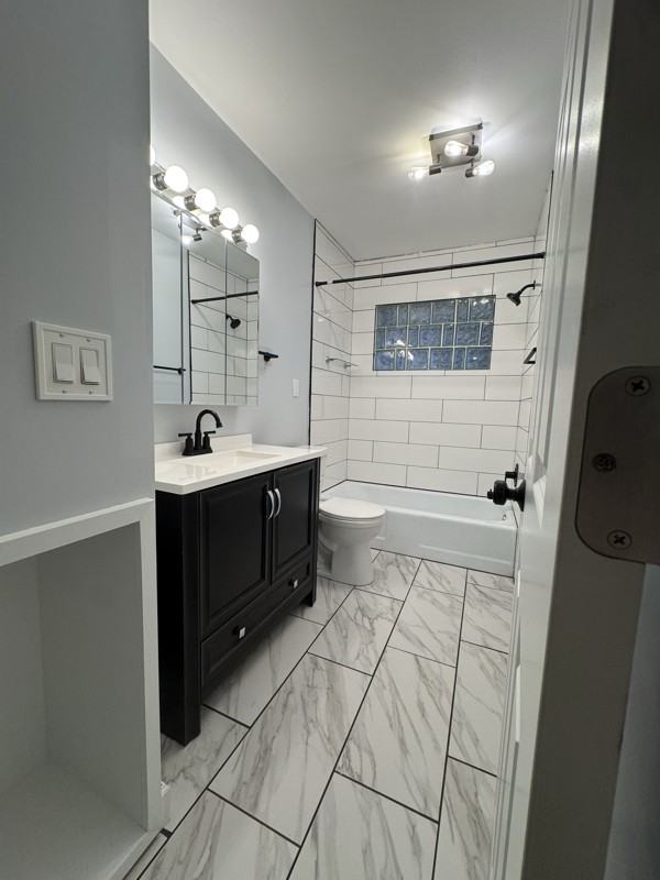 3303 Johnson St Ne - Photo 5 of 10