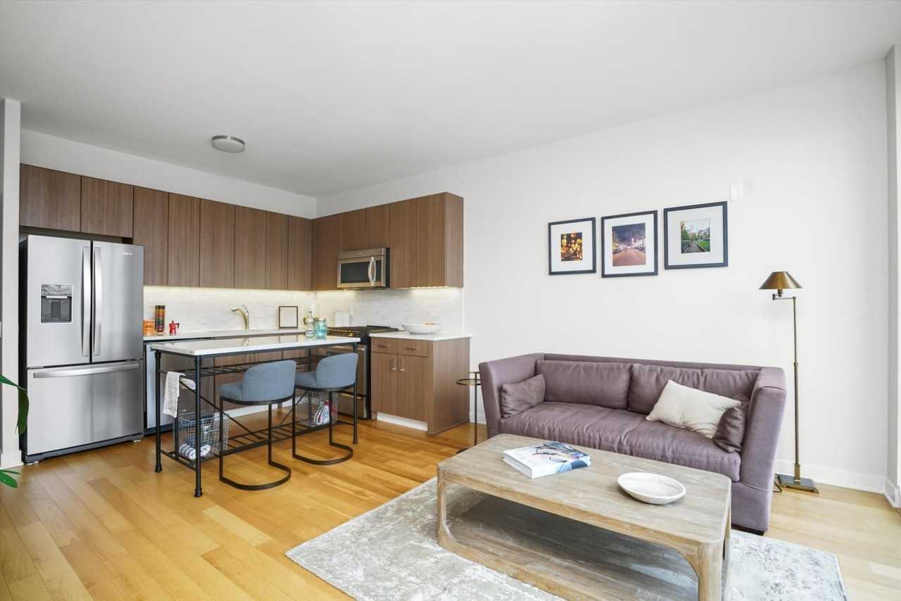 352 E North Water St - Photo 2 of 19